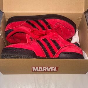 Adidas Marvel Dead Pool